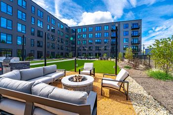 Lush courtyard & sun deck